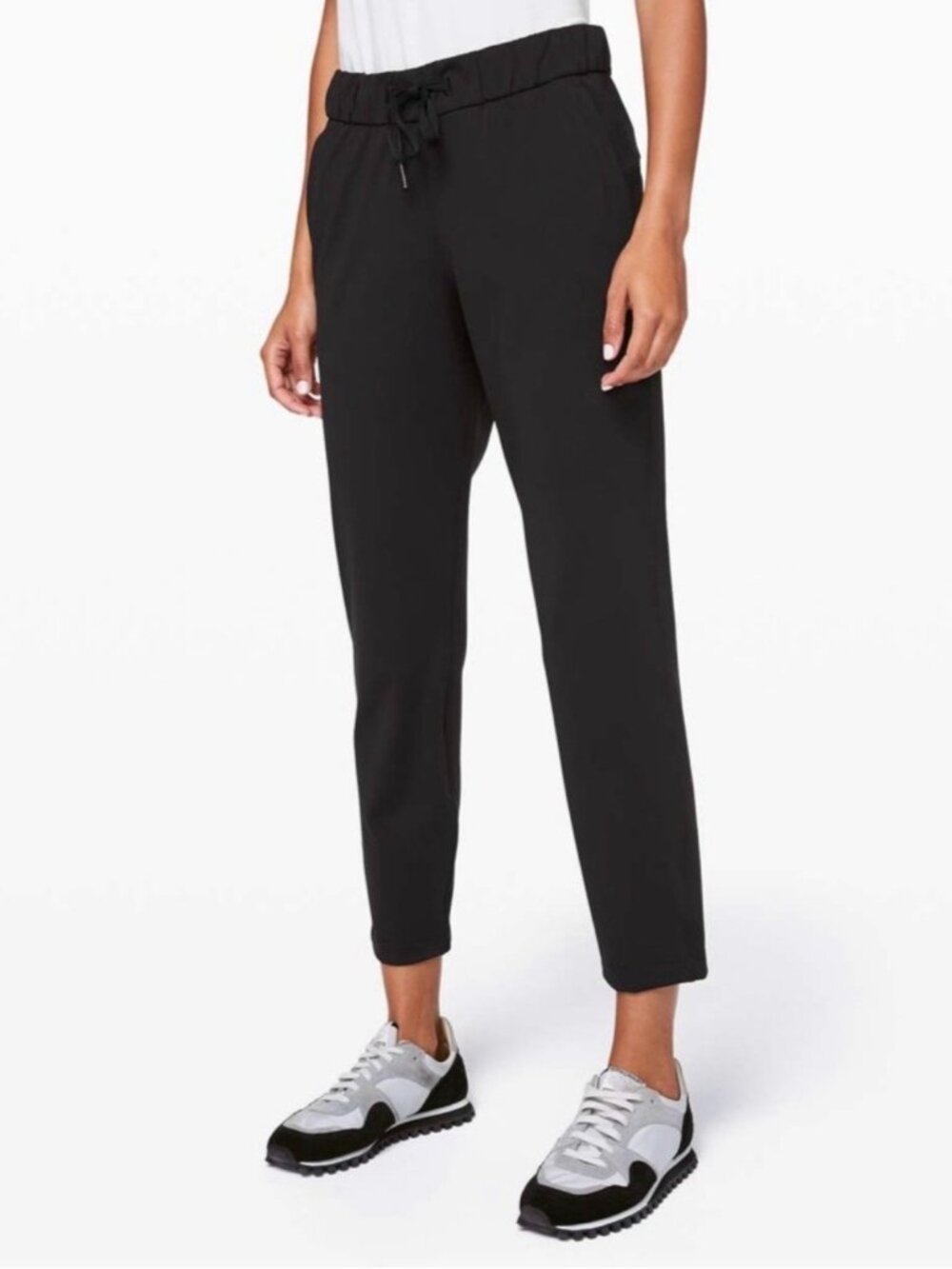 Lululemon On The Fly Pants Size 2 Black High Rise Drawstring Travel Quiet Luxury